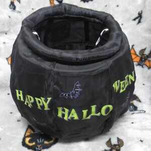 Gemmy collapsable Trick or Treat Bucket, Bats, Happy Halloween candy bucket
